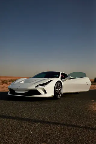 Ferrari F8 GCC full service history service contract with altayer no accident no paint