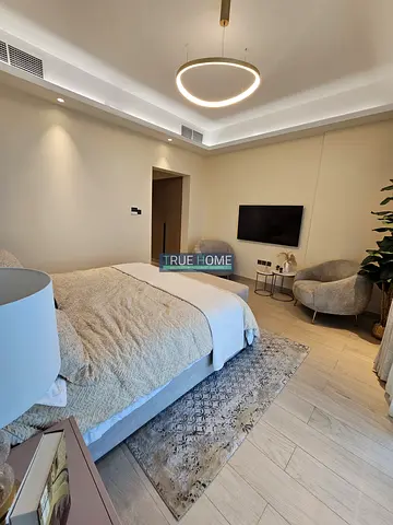 شقة فاخرة بإطلالات بحرية في أبراج خور عجمان – فرصة سكنية لا تفوت!