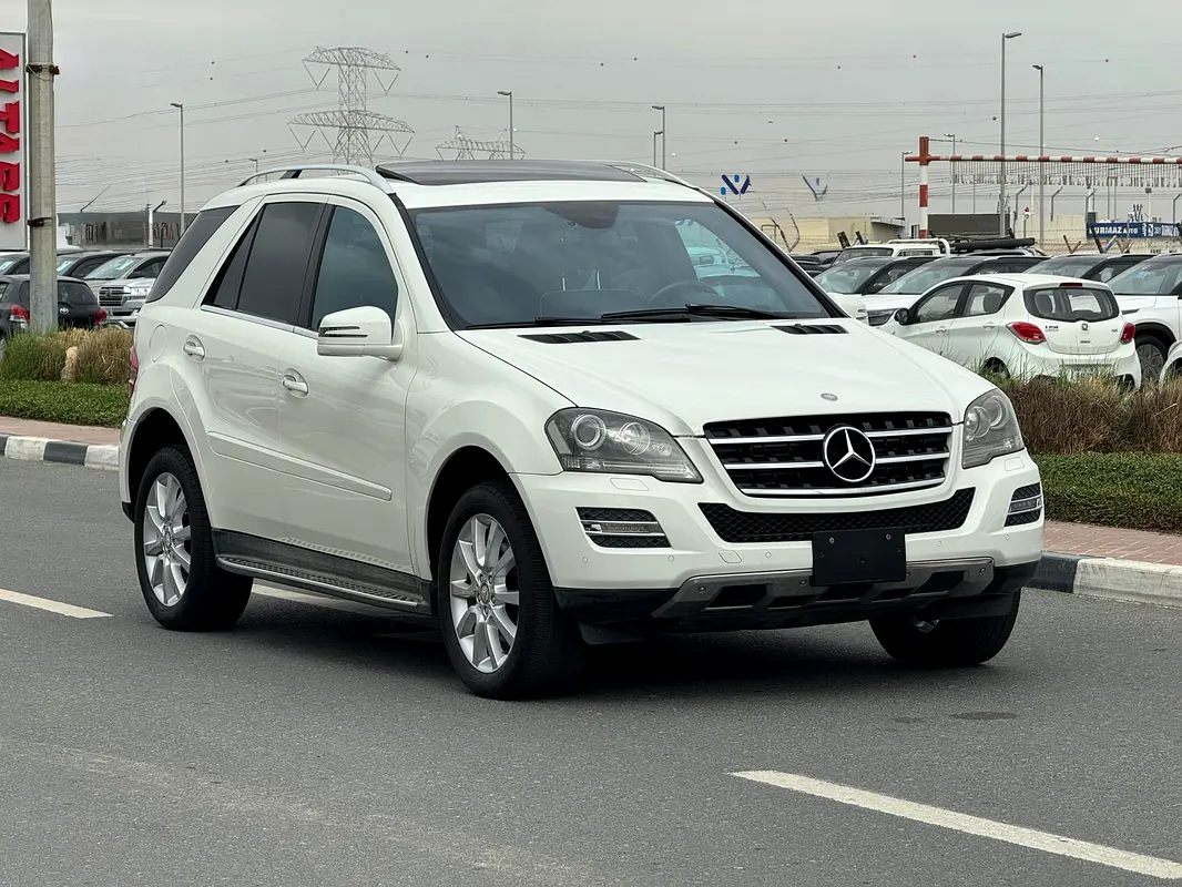 Mercedes-Benz M-Class 2012 — photo 1 of 16