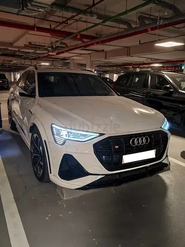 Audi e-tron Sportback 55 quattro S Line Excellent Condition!