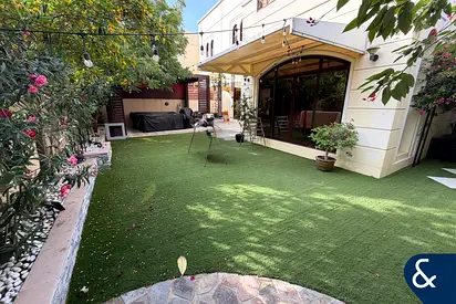 Single Row | Corner Plot | Upgraded | Vastu