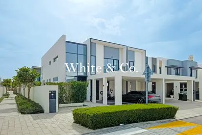 Near To Central Park | VOT | Landscaped