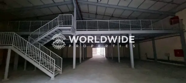 مجمع صناعي بمساحة إجمالية 24000 قدم مربع مع طابق نصفي ومحطة طاقة بقدرة 250 كيلوواط - عجمان الصناعية