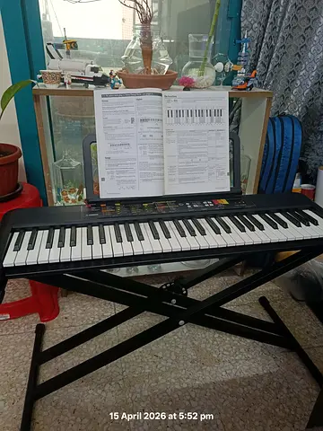 Yamaha PSR-F52 Piano/Keyboard In Flawless Condition For Sale!