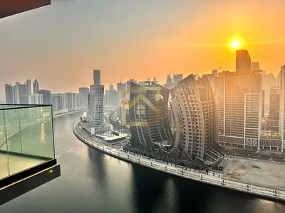Luxury Living | Full Burj & Canal View