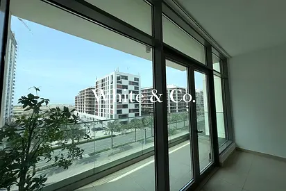 Ready To Move | Large Apartment | Parkside