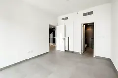 Direct Pool View | Bright &amp; Spacious | Balcony