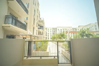 Premium Waterfront Apartment | Timeless Coastal Appeal | Vacant | Resale