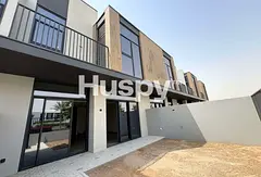 Pool And Park Backing | G+2 | Vacant