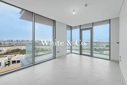 Gym | Pool | Corner Unit | Immaculate 2bed