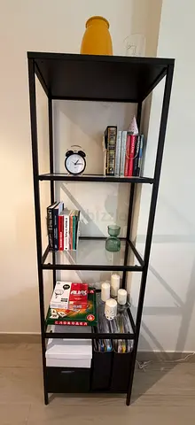 My tall black metal 5-tier shelving unit (51x175cm)— good condition