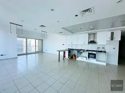 FULL LAKE VIEW | SPACIOUS AND BRIGHT | HIGH FLOOR
