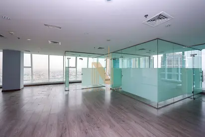 Canal view I Prime Location I 13-month contract