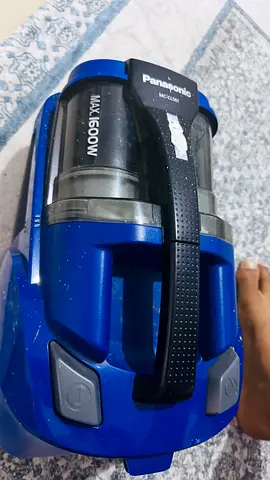 Panasonic Mc-Cl561 Mega Cyclone Bagless Vacuum Cleaner- 1600 Wblue