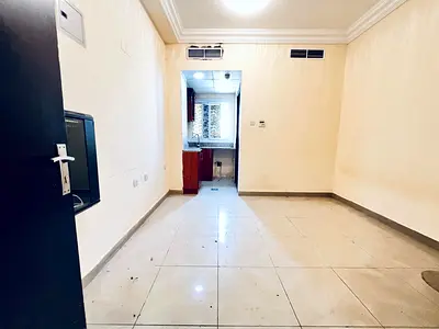 Lavish studio full family building near to Jim's school