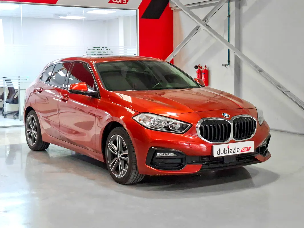 BMW 1-Series 2021 — photo 1 of 15