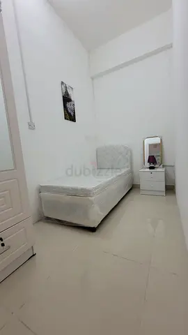 partition room for One Girl –girls only /marina