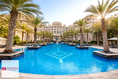 Bright 1BDR in Palm w/ Private Beach and Pool