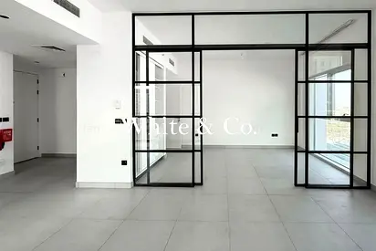 Luxury | Fantastic View | Flexible Cheques