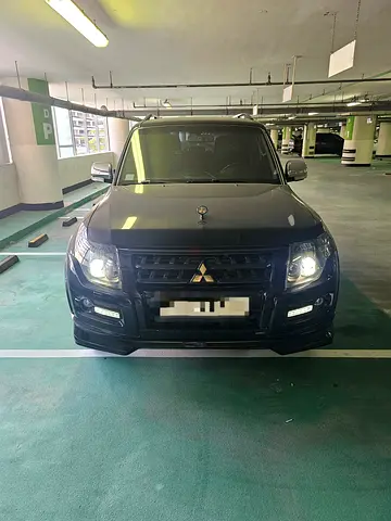 Mitsubishi Pajero Signature Edition