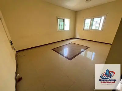 Excellent opportunity! One bedroom and living room in Al Qulay'ah for annual rent. Spacious area and large living room, central air conditioning and g