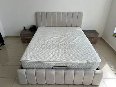 Bed and 2 night stands