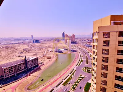 Unfurnished One bed | Lake facing | Ideal living