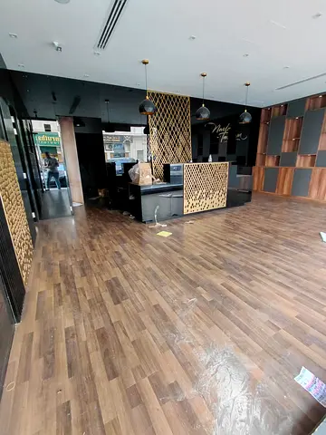 ✨ Great opportunity to start your business in a prime location 📍 Location: Muwaileh, Sharjah 📍 Active commercial area suitable for all business typ