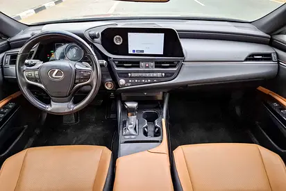 صورة 8 لـ 2023 Lexus ES-SERIES