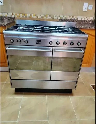 Smeg Dual oven Top 5 Burner Gas With OVEN Electric Cooker Range. Made Italy