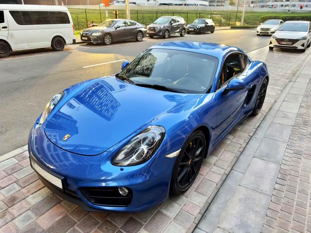 Porsche Cayman 2016 — photo 1 of 7