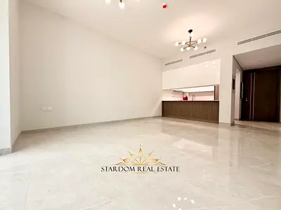 شقة جديدة كلياً بغرفتي نوم بالإضافة إلى غرفة للخادمة | إطلالة على المسبح | موقفان للسيارات