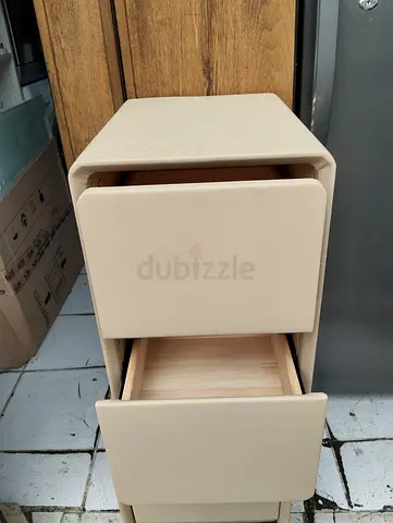 2X Beige 2-drawer bedside table — used