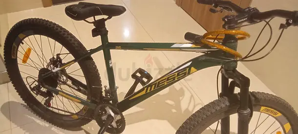 Mountain bike with front suspension - new