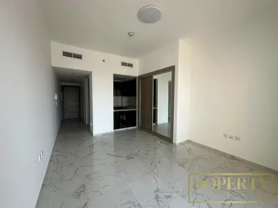 DECENT SIZED | AIRY APARTMENT | READY TO MOVE IN