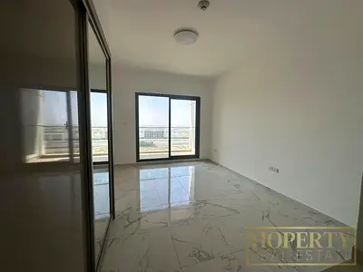 DECENT SIZED | AIRY APARTMENT | READY TO MOVE IN