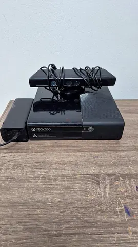 Xbox 360 Console with Kinect Sensor