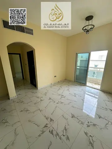 شقه غرفه وصاله تانى ساكن مع باركن خاص منطقه الجرف 2