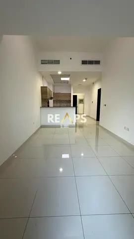 Exclusive 1BR I Spacious Layout I Unfurnished