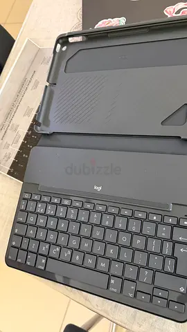 Logitech Keyboard Case for iPad (detachable protective folio) - Good Condition
