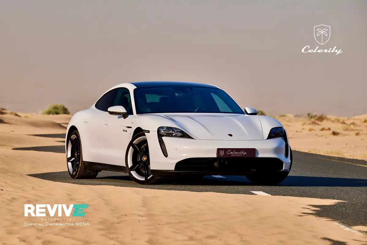 Porsche Taycan 2021 — photo 1 of 18