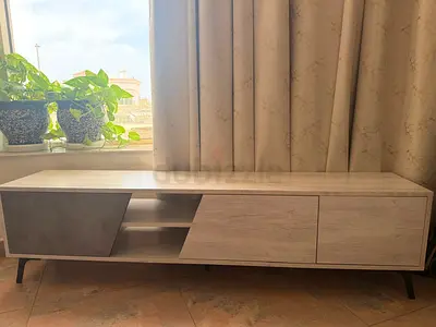 Modern TV Unit / TV Console – Brand New – Never Used