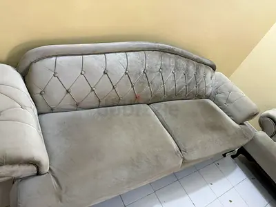🚩URGENT Sale 🚩6 SEATER SOFA SET📍baniyas east
