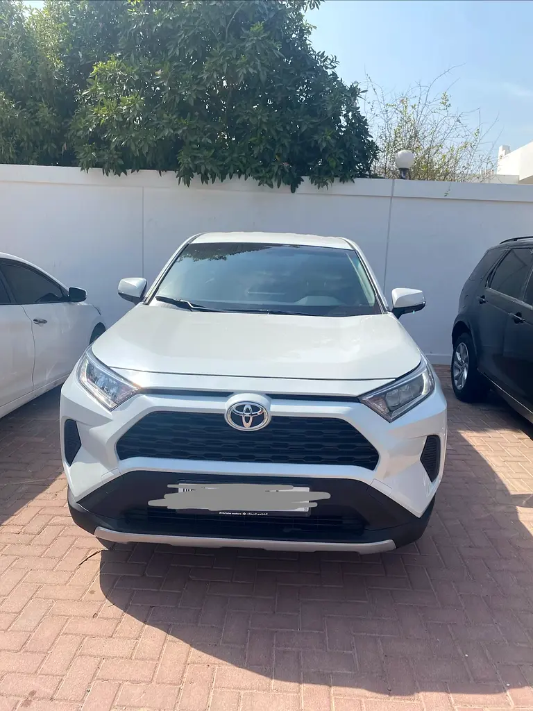 Toyota Rav 4 2024 — photo 1 of 13