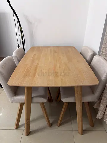 Dining table for sale