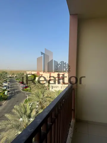 High Floor Studio | Good for Living | Affordable