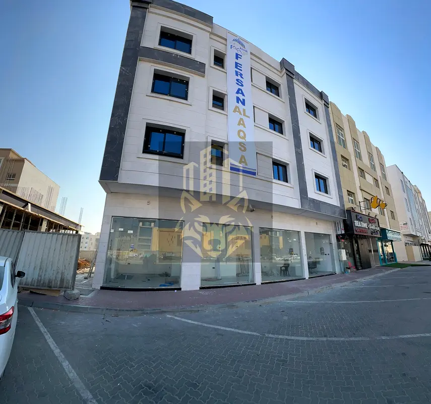 For rent the first resident room and lounge in Muwaileh