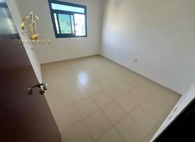 🏡 **1 Bedroom Apartment with Living Room in a Prime Location** 🛏️