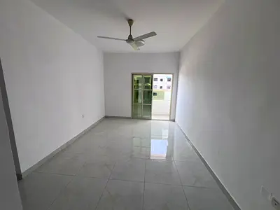 Very spacious apartment _ distributed spaces _ renovated _ distinguished location _ easy to get out to Dubai and Sharjah