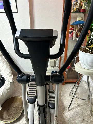 elliptical cross trainer - good working condition